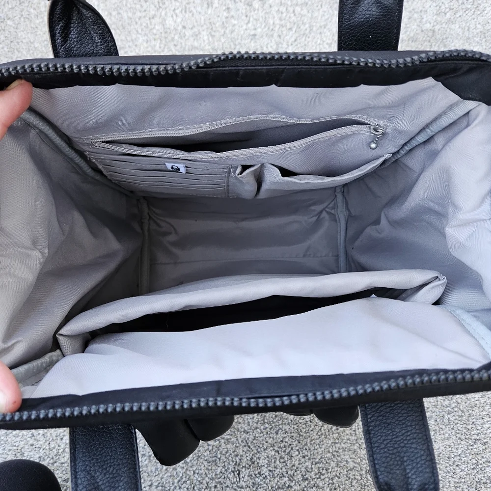 Baggallini Soho Backpack Black Laptop Purse Bag Carry On Travel Flight RFID EUC